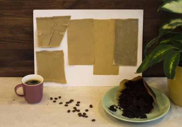 koffie en koffiedik en koffiebonen